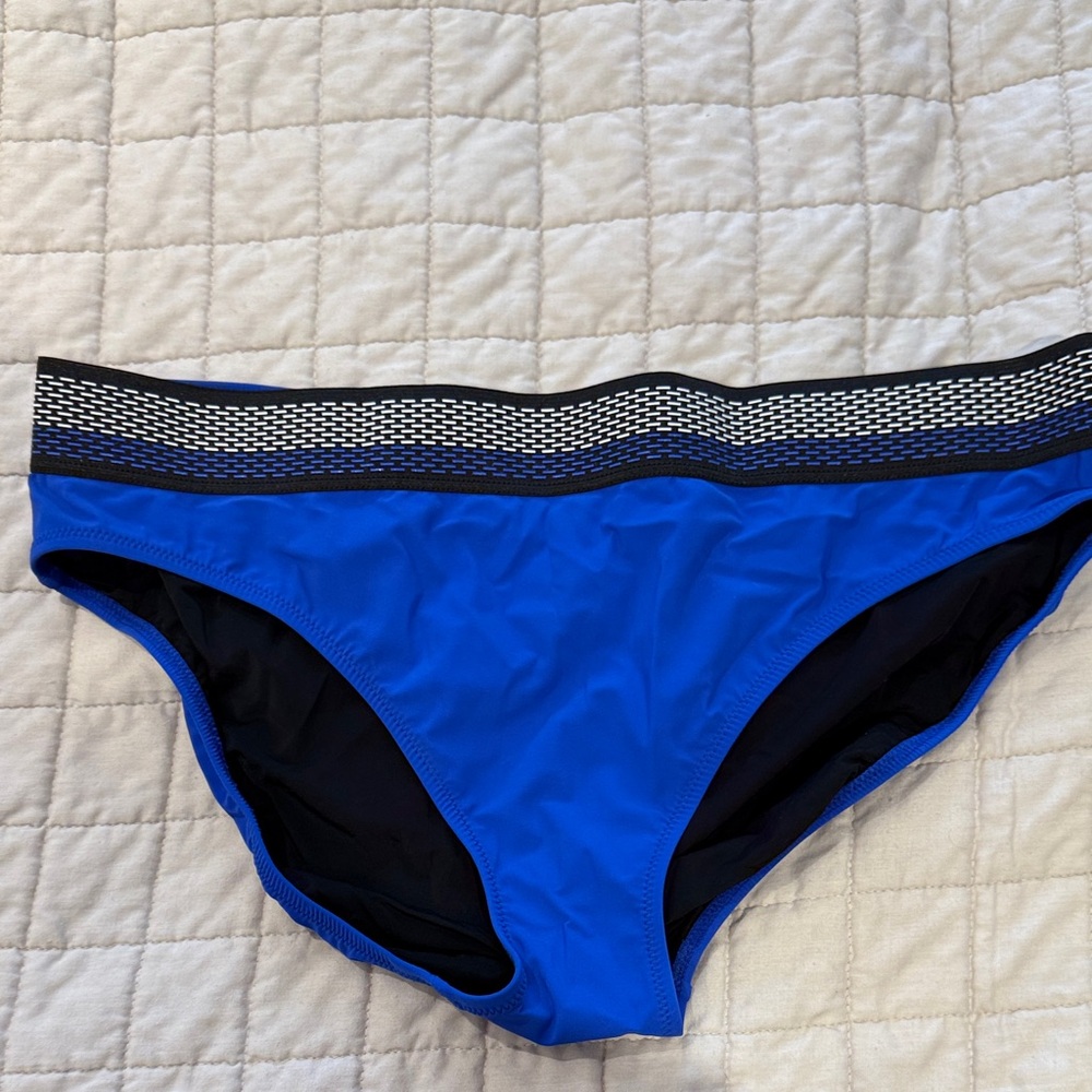 NWT Profile By Gottex Mid Waist Bikini Bottom (only) Black & white Trim Size 16